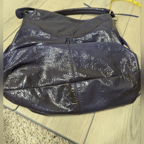 Francesco Biasia Purple oil slick leather over sized unique shoulder bag - Picture 15 of 15
